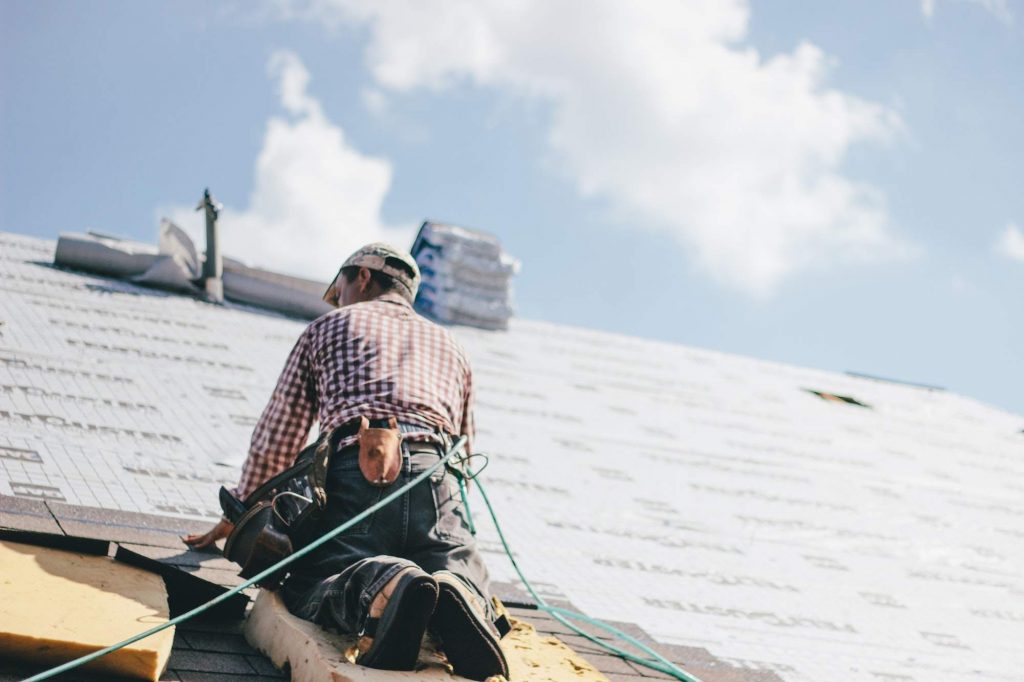 technicien intervention toiture shingles